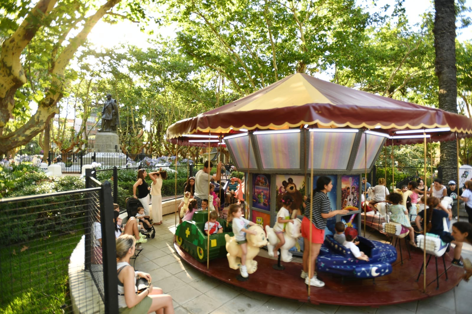 Reinauguraron la plaza Vicente López y Planes en Olivos