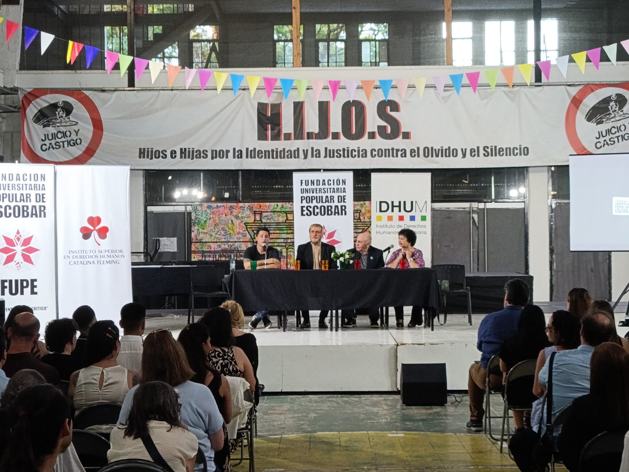 Acto de colación 2025: Nuevos egresados de la FUPE