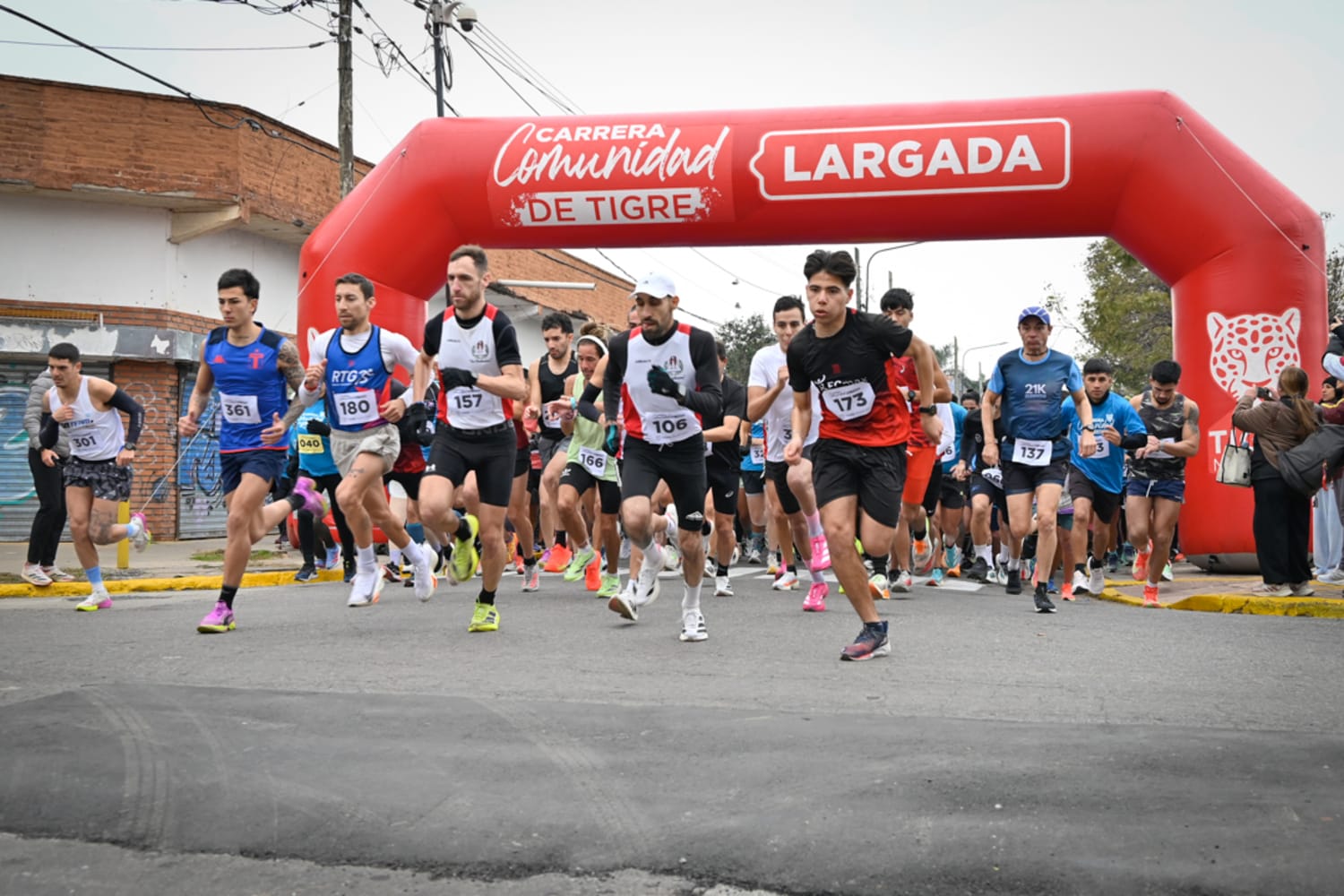 El Talar recibió a la Carrera Comunidad de Tigre en su 91° aniversario