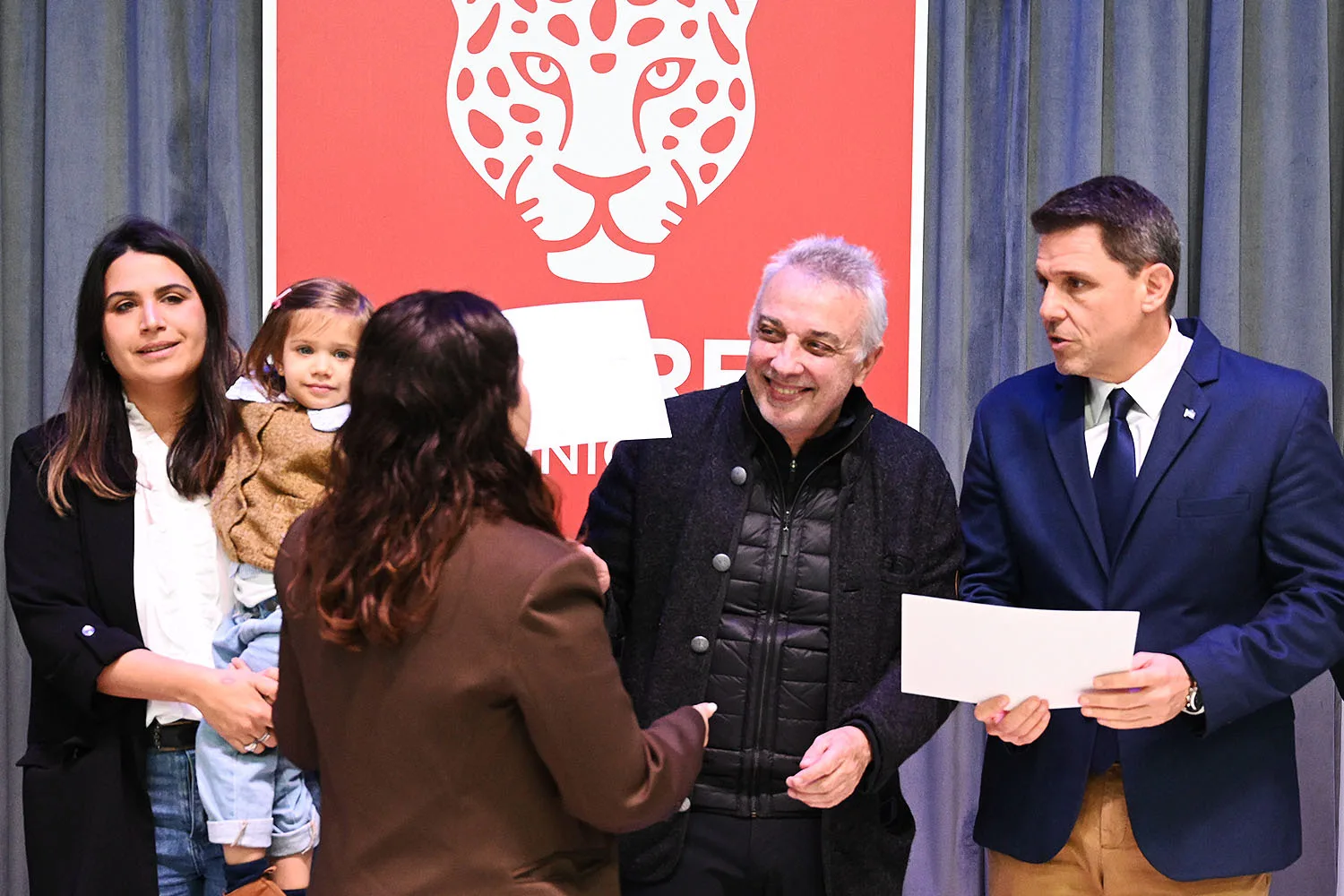 Entregaron diplomas a nuevos egresados del sistema de salud pública de Tigre