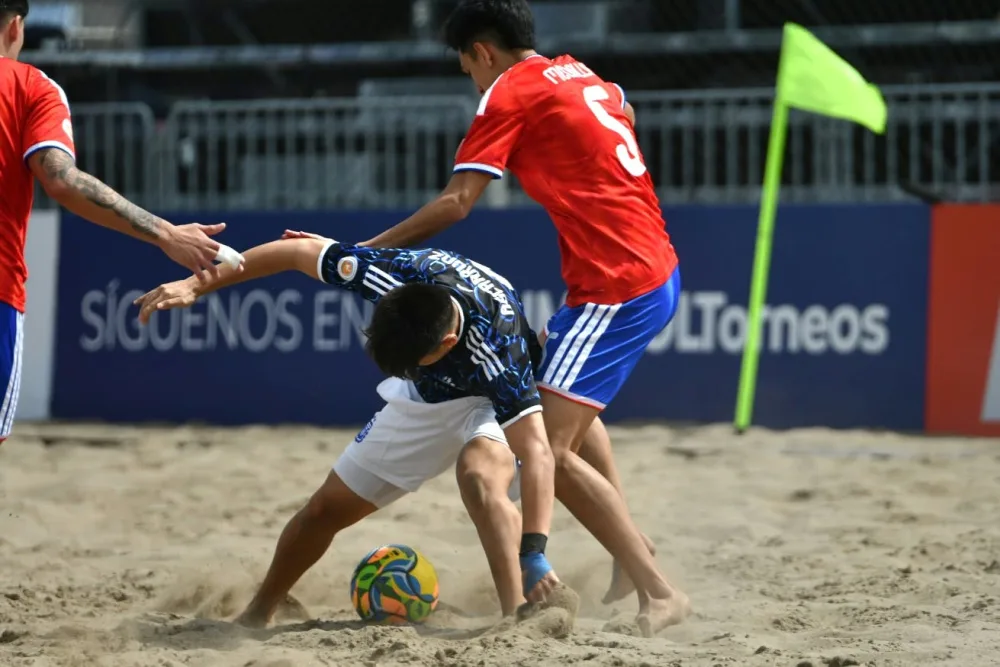Argentina cayó ante Chile y completó los partidos de la fase de grupos
