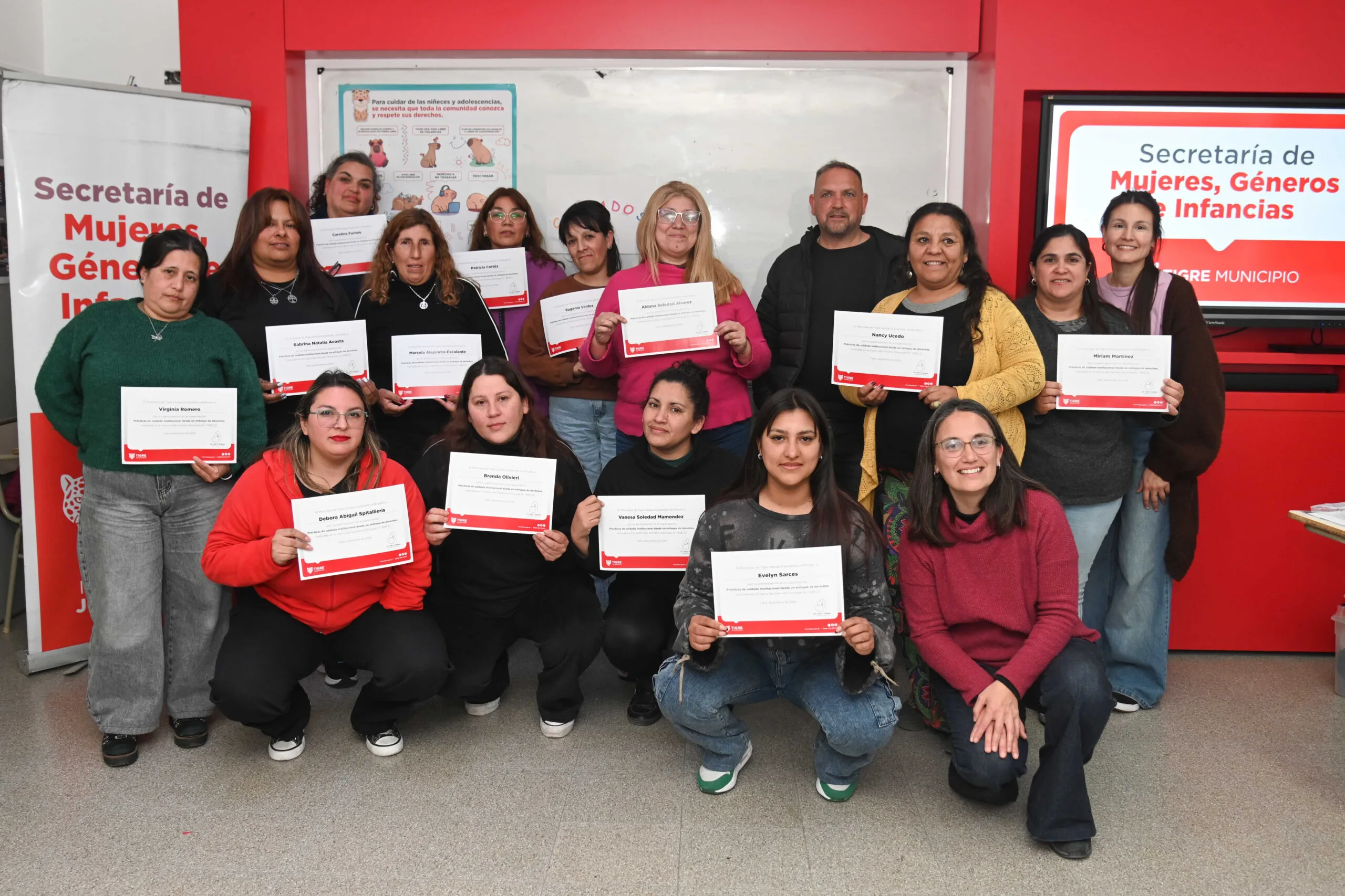 Entregaron certificados a operadores de niñez